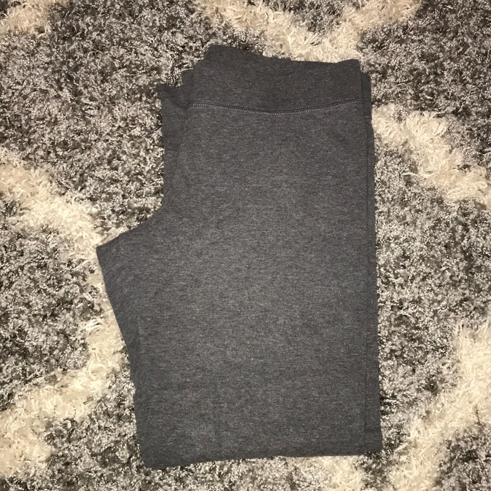 Grey leggings